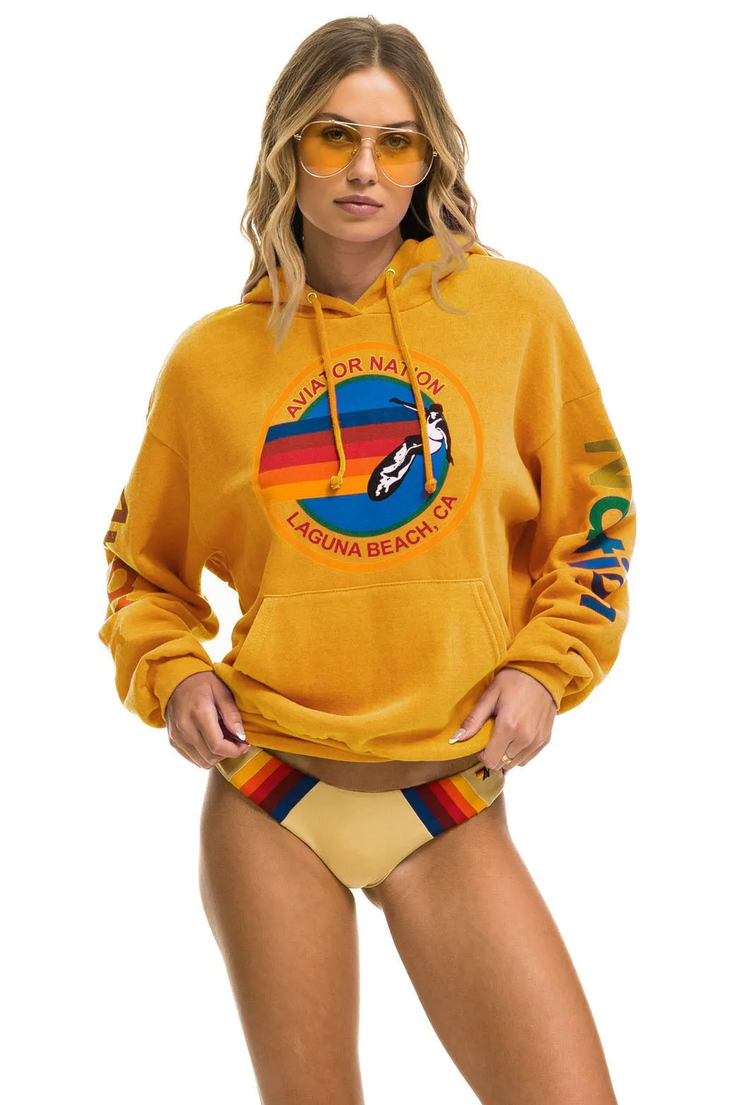 AVIATOR NATION LAGUNA BEACH RELAXED PULLOVER HOODIE - GOLD