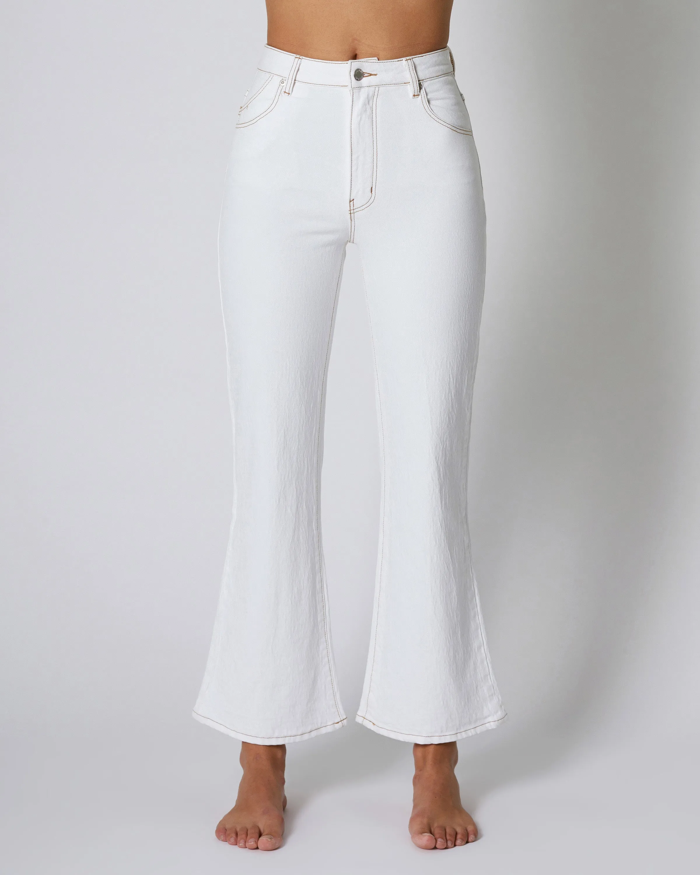 Classic Straight Ankle Denim in 80s White